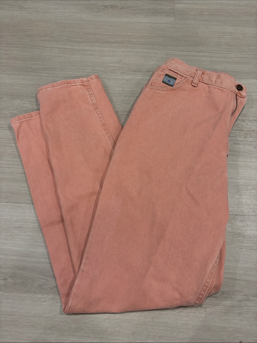 Wrangler Corduroy Pants in Dusty Pink
